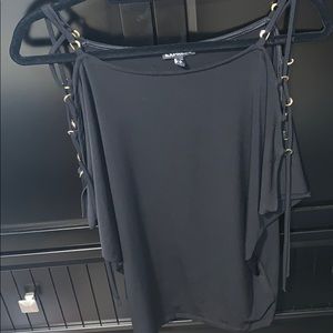 Express shirt open arms